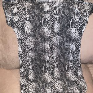 snakeskin print t-shirt dress